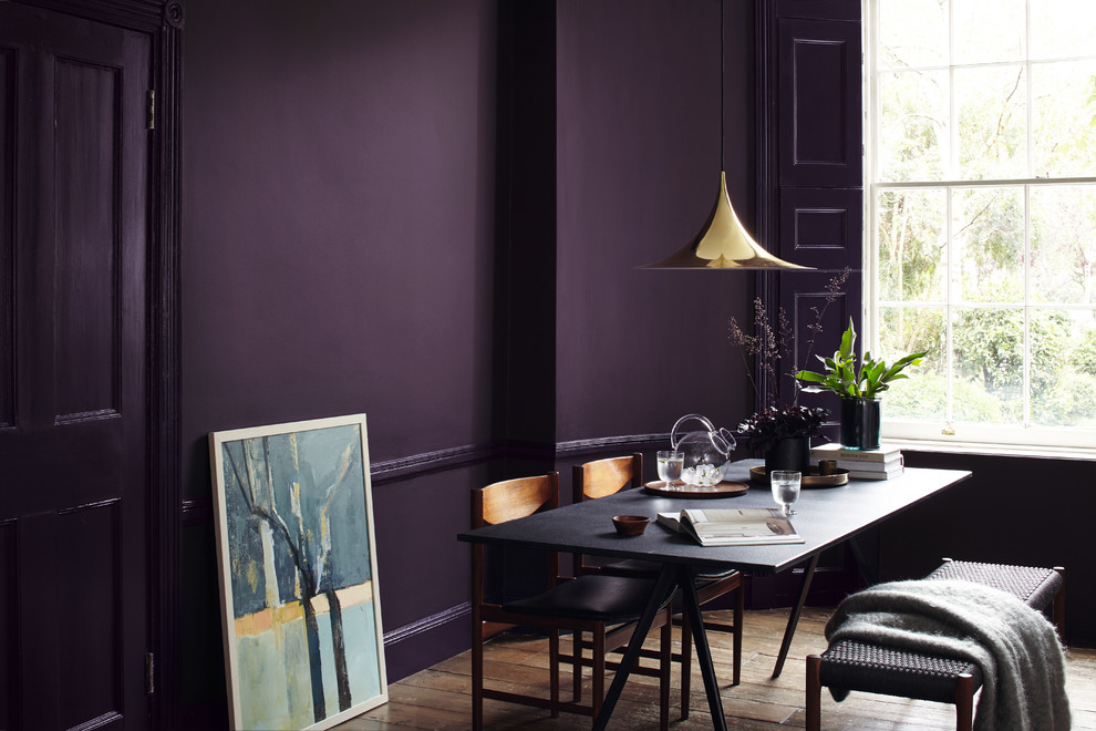 Inspiration for a contemporary dining room in Berkshire.