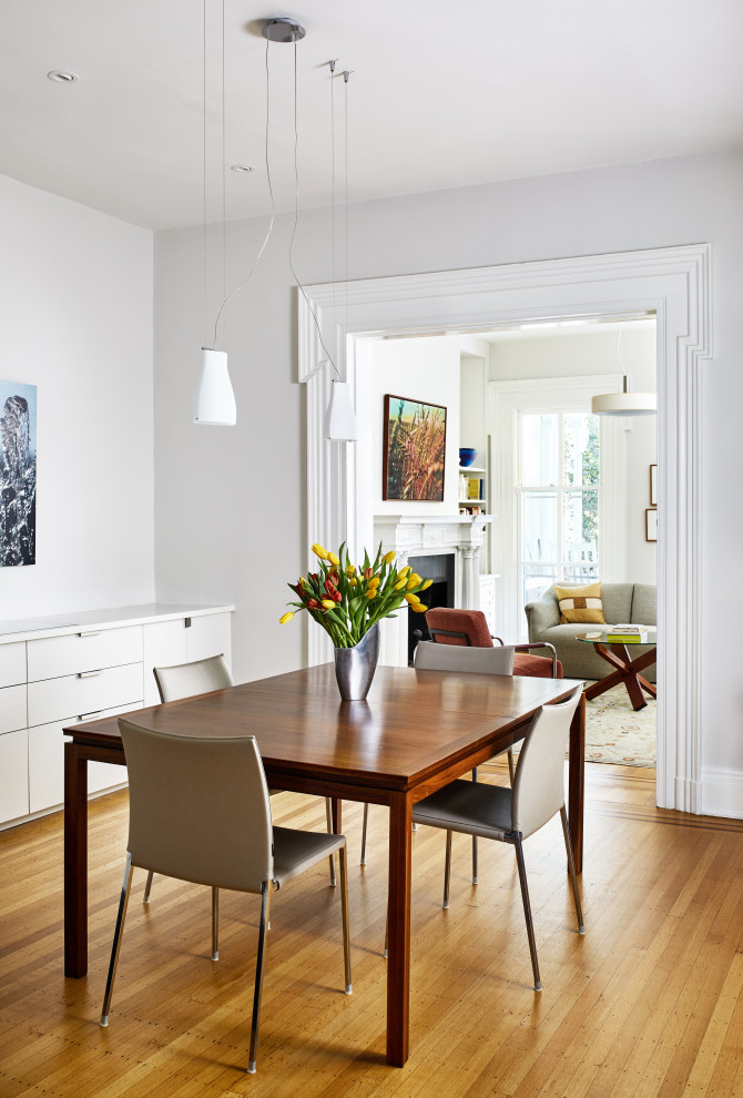 Midcentury dining room in DC Metro.