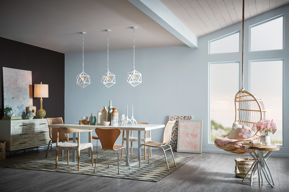 Dining room photo in Cleveland