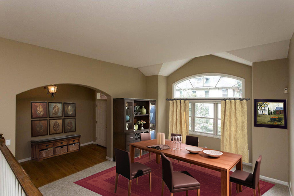 Foto di una sala da pranzo classica chiusa e di medie dimensioni con pareti beige e moquette