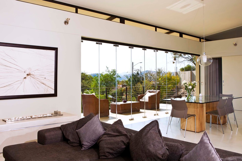 Свежая идея для дизайна: гостиная-столовая в современном стиле - отличное фото интерьера