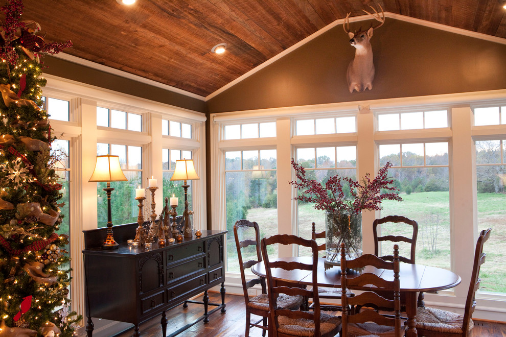 Dining room - rustic dining room idea in Raleigh