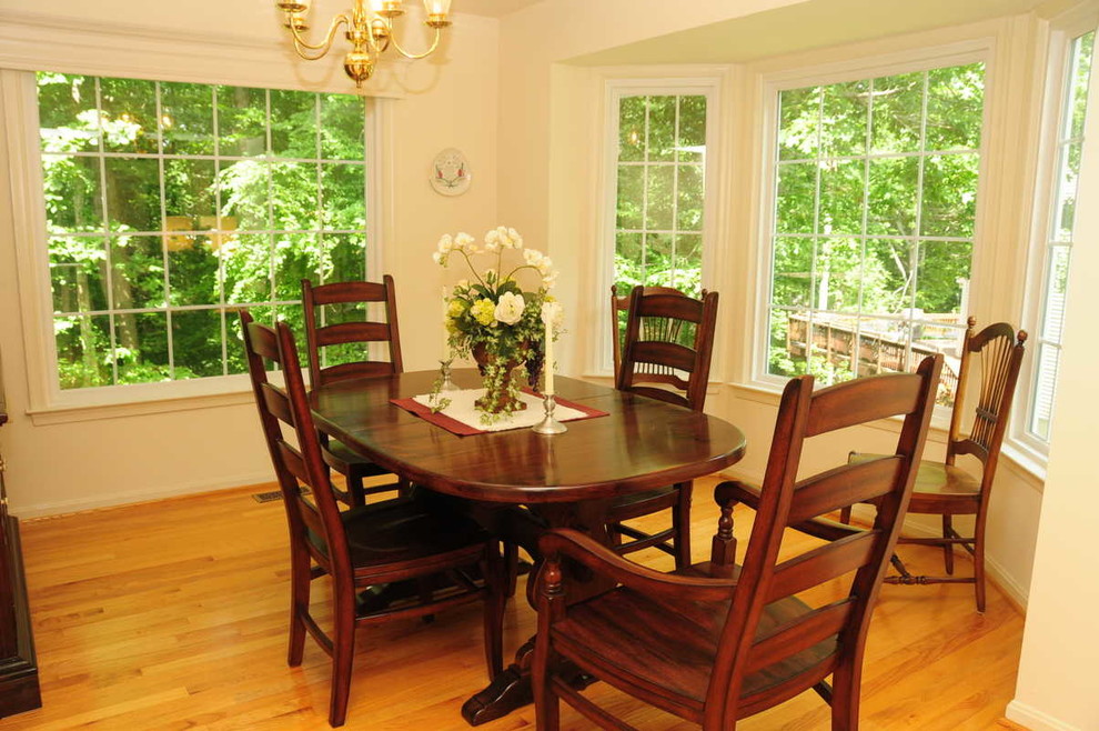 Inspiration for a timeless dining room remodel in DC Metro
