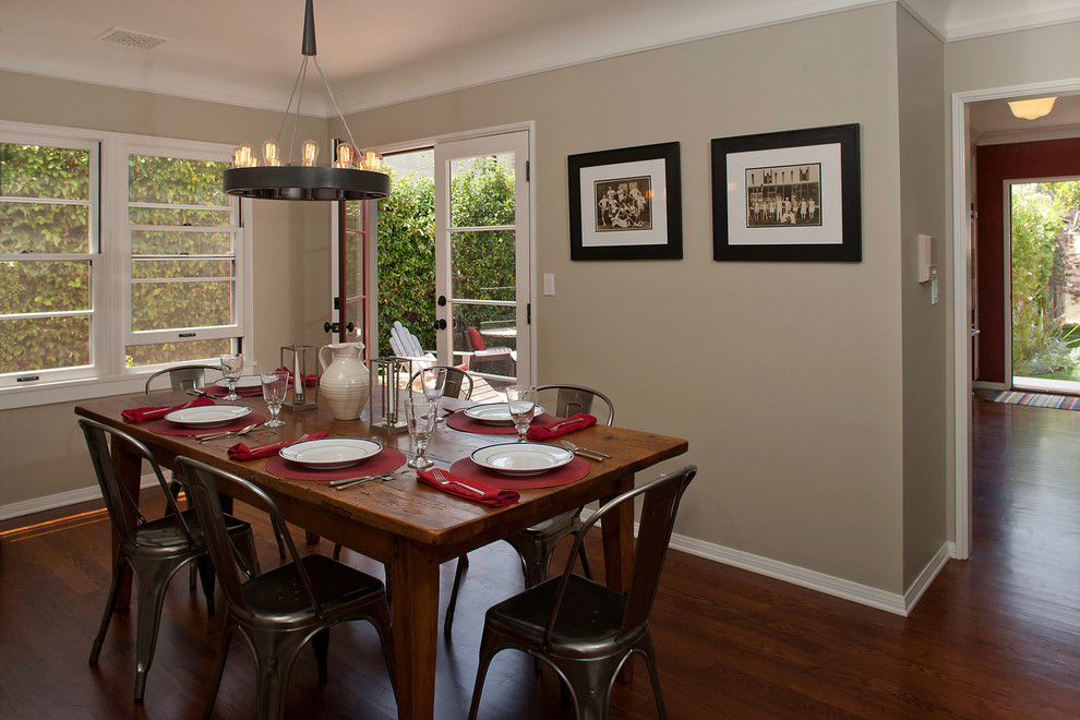 Inspiration for a timeless dining room remodel in Los Angeles
