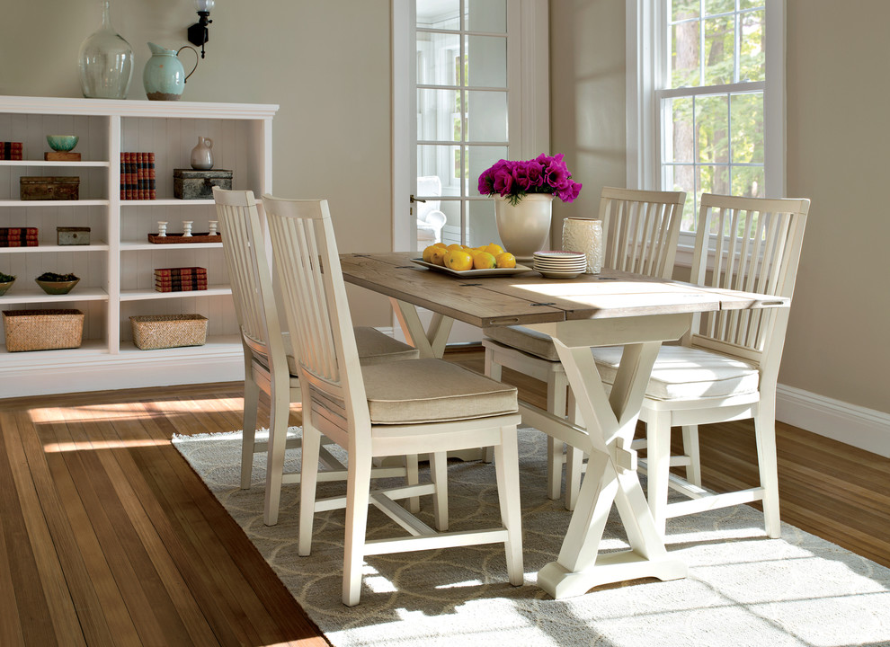 Boston Interior Hyannis Dining Room Table And Chairs