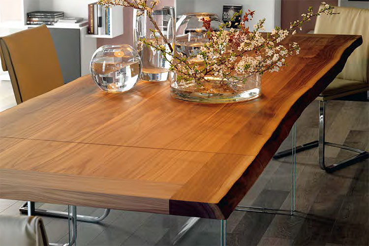 На фото: столовая в современном стиле