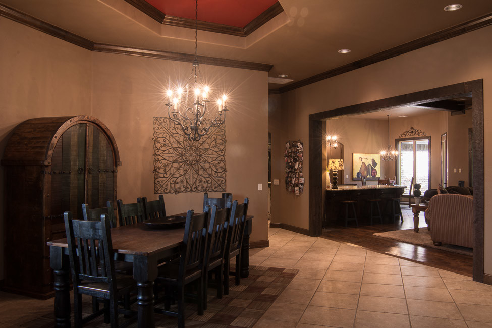Dining room - traditional dining room idea in Oklahoma City