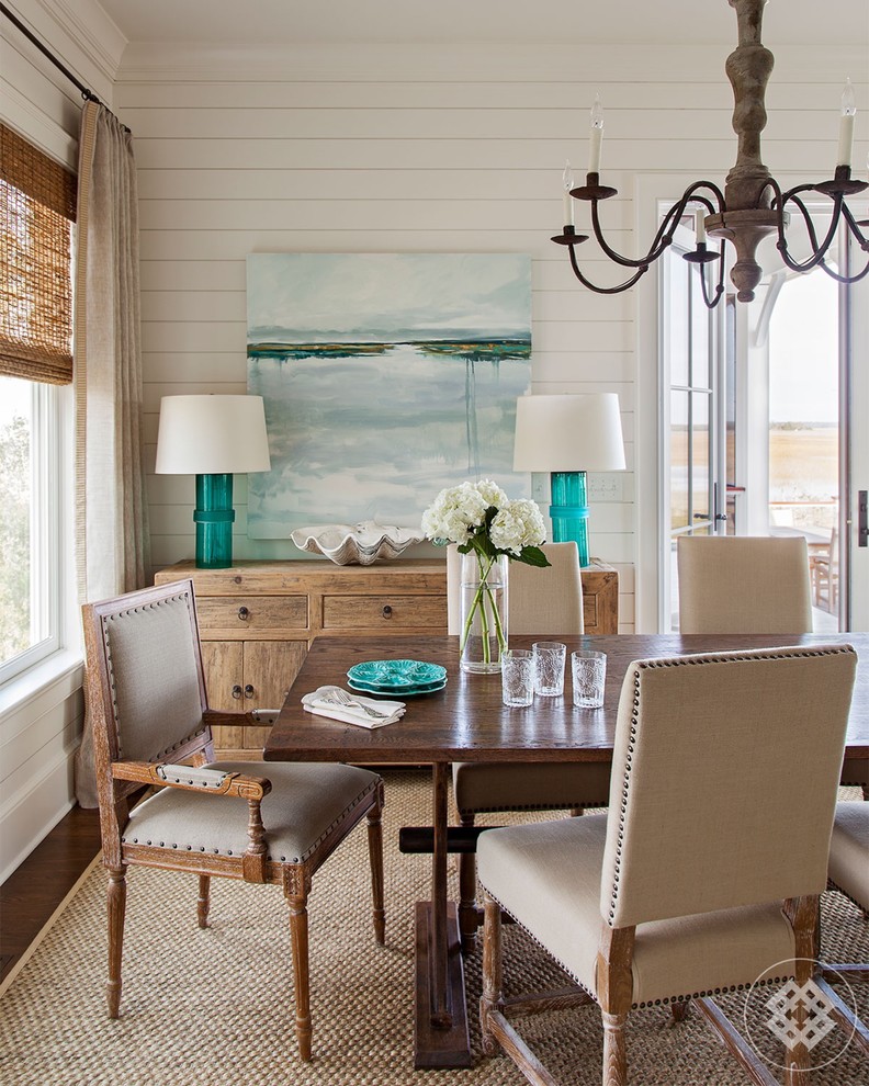 Example of a dining room design in Charleston