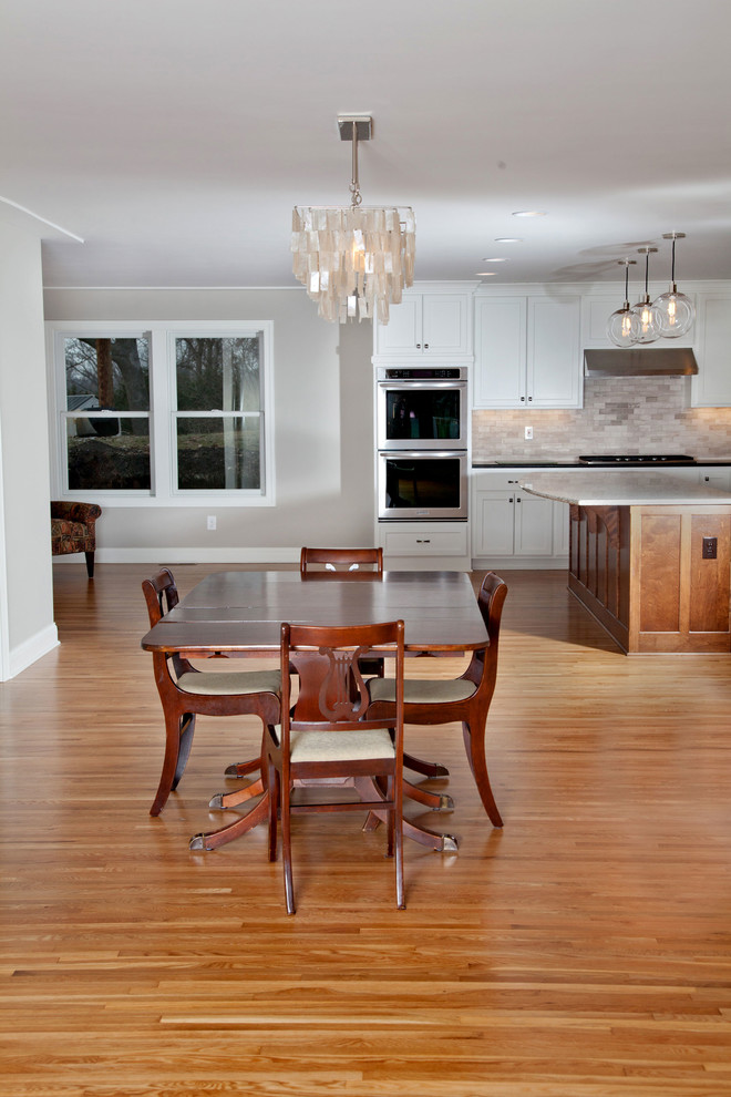 Inspiration for a dining room remodel in Minneapolis