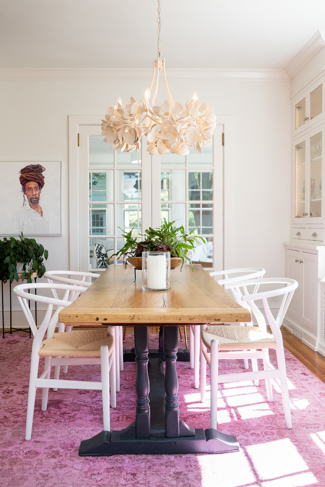 Design ideas for a classic dining room in Philadelphia.