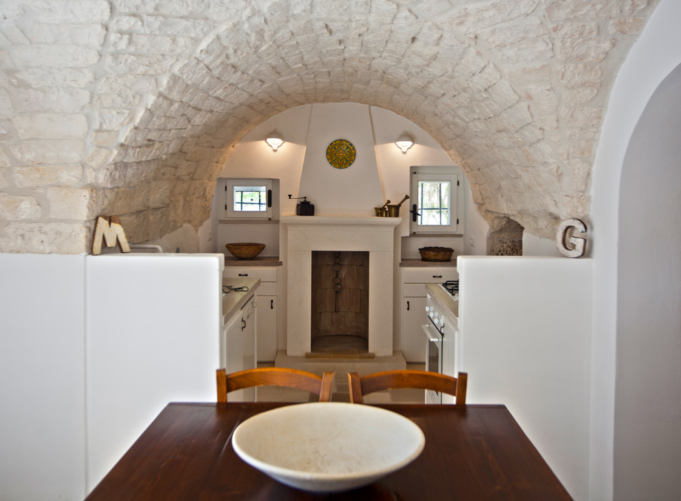 Tuscan dining room photo in Bari