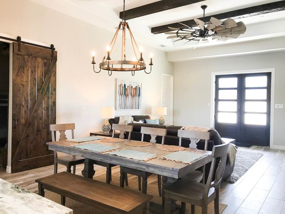 lake house dining room chandelier