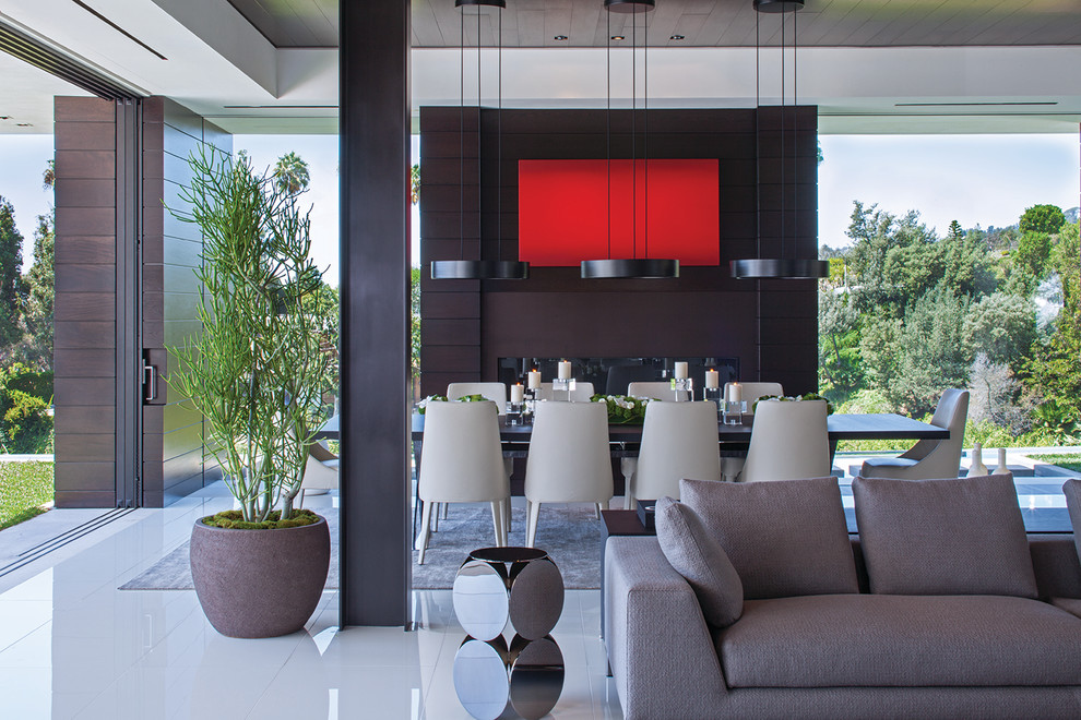 Esempio di un'ampia sala da pranzo aperta verso il soggiorno moderna con pavimento bianco e soffitto ribassato