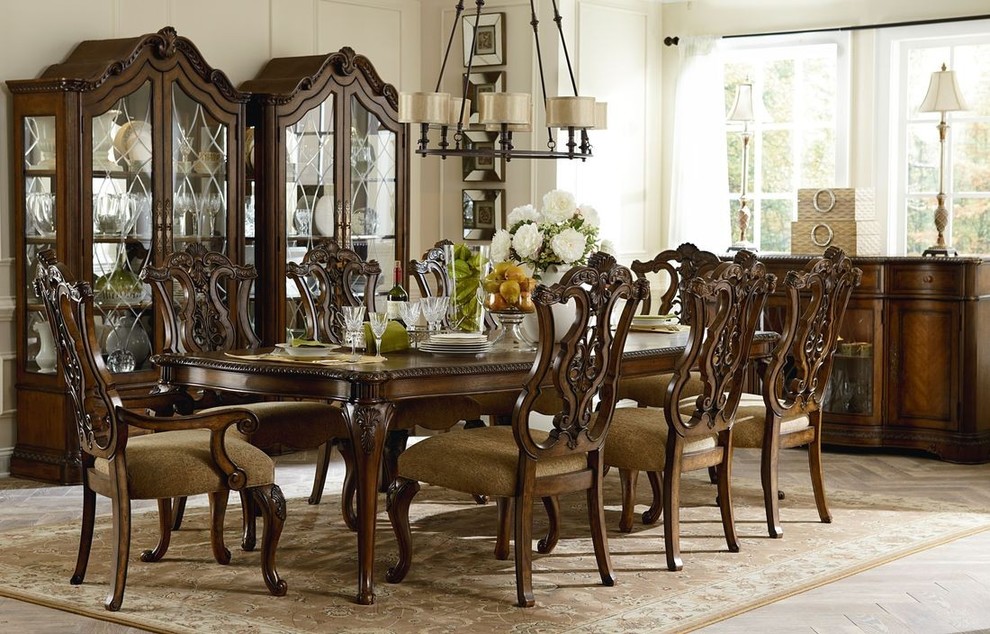 pemberleigh dining set