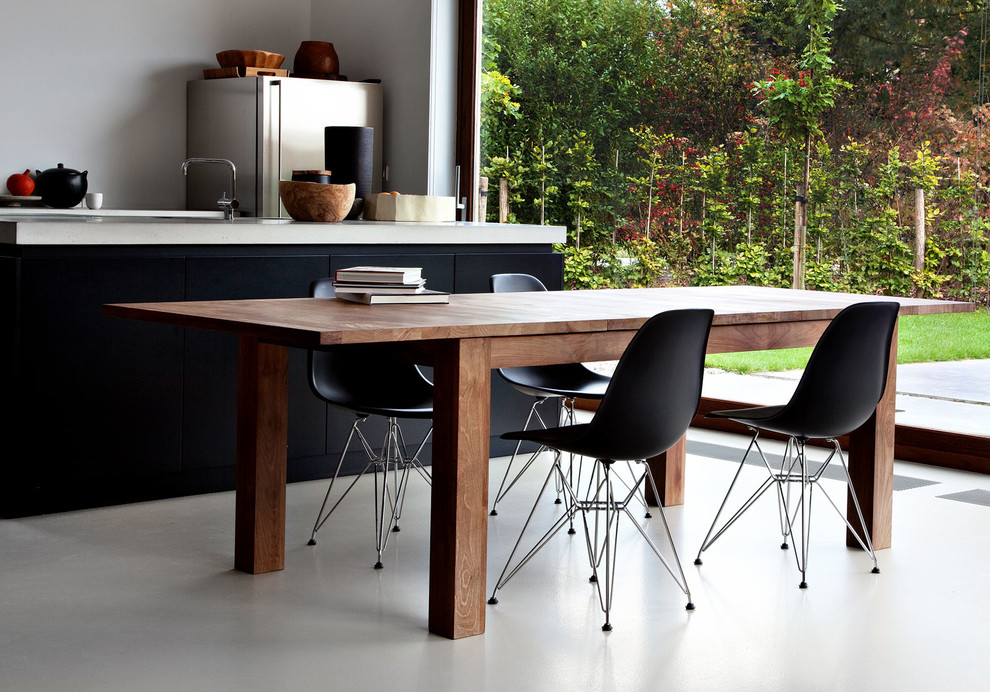 Свежая идея для дизайна: кухня-столовая в стиле модернизм - отличное фото интерьера
