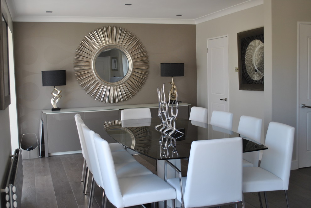 Inspiration for a contemporary dining room remodel in Hertfordshire