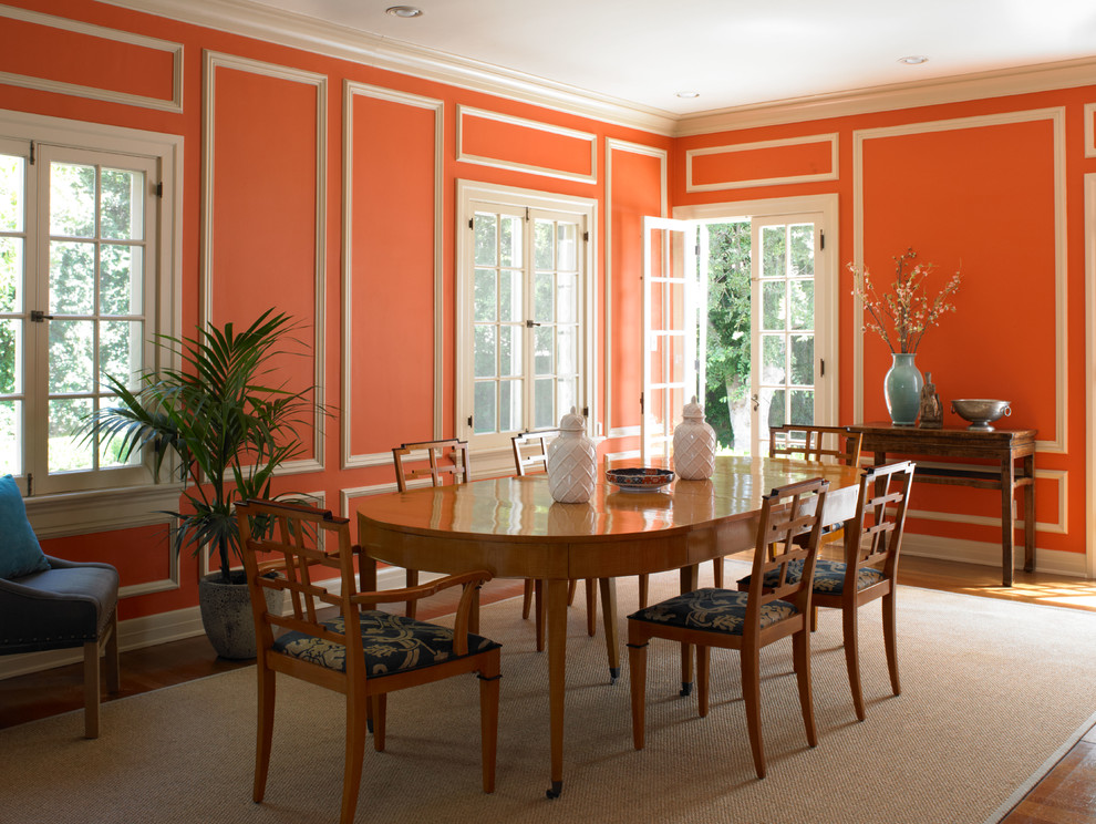 Inspiration för klassiska matplatser, med orange väggar