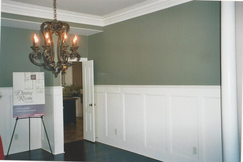 Inspiration for a timeless dining room remodel in Birmingham