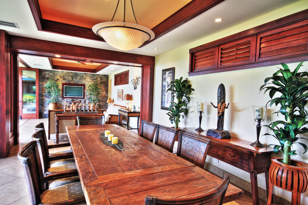Inspiration for a tropical dining room remodel in Hawaii