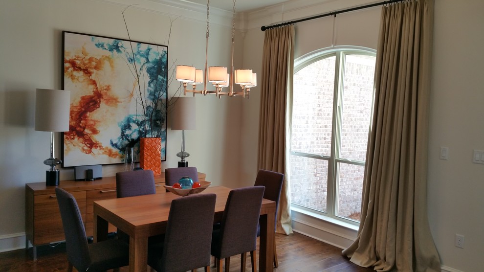 This is an example of a contemporary dining room in Little Rock.