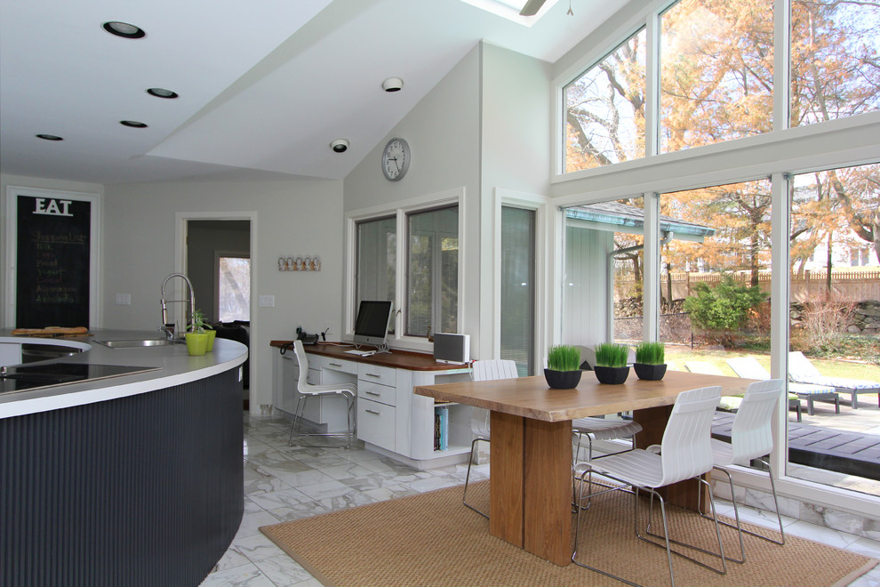 Moderne Wohnküche mit grauer Wandfarbe in New York
