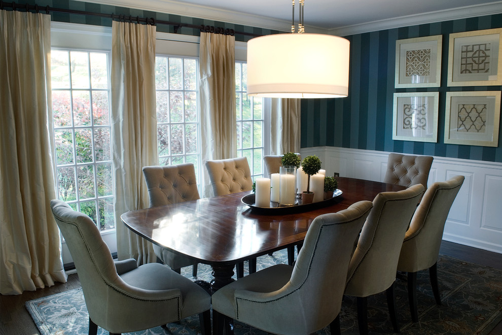 This is an example of a modern dining room in Philadelphia.