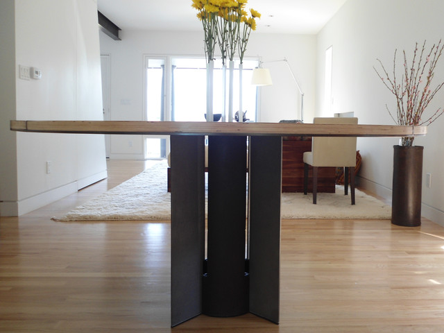 Modern Dining Room Table With Lazy Susan Minimalistisch Esszimmer Seattle Von Weld And Glue Houzz