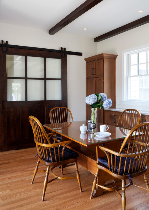 How to Incorporate Sliding Barn Doors Into Your House Design