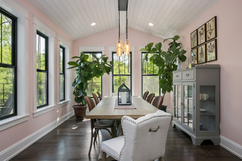 Dining room photo in Grand Rapids