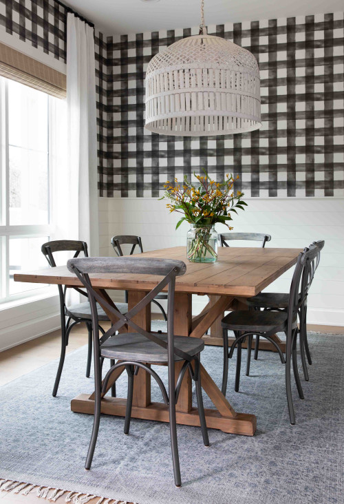 Plaid wall in farmhouse dining room || Tips For Decorating A Dining Room On A Small Budget