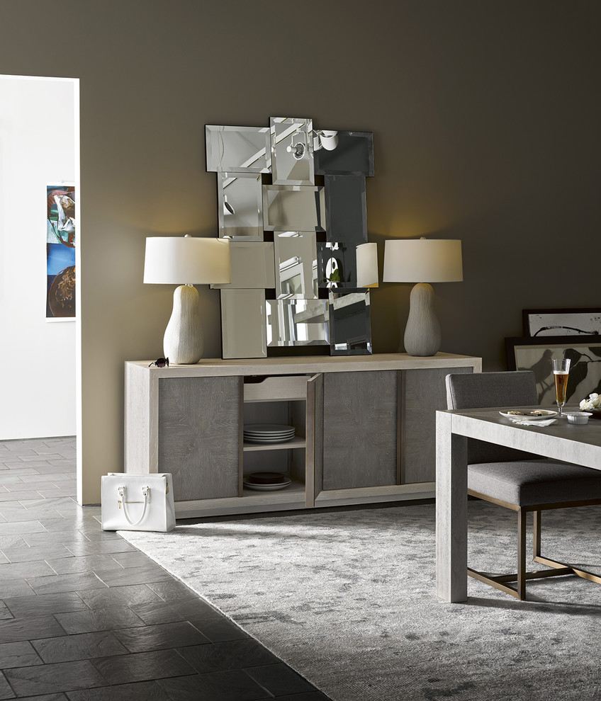Пример оригинального дизайна: столовая в стиле модернизм с серыми стенами, полом из сланца и серым полом