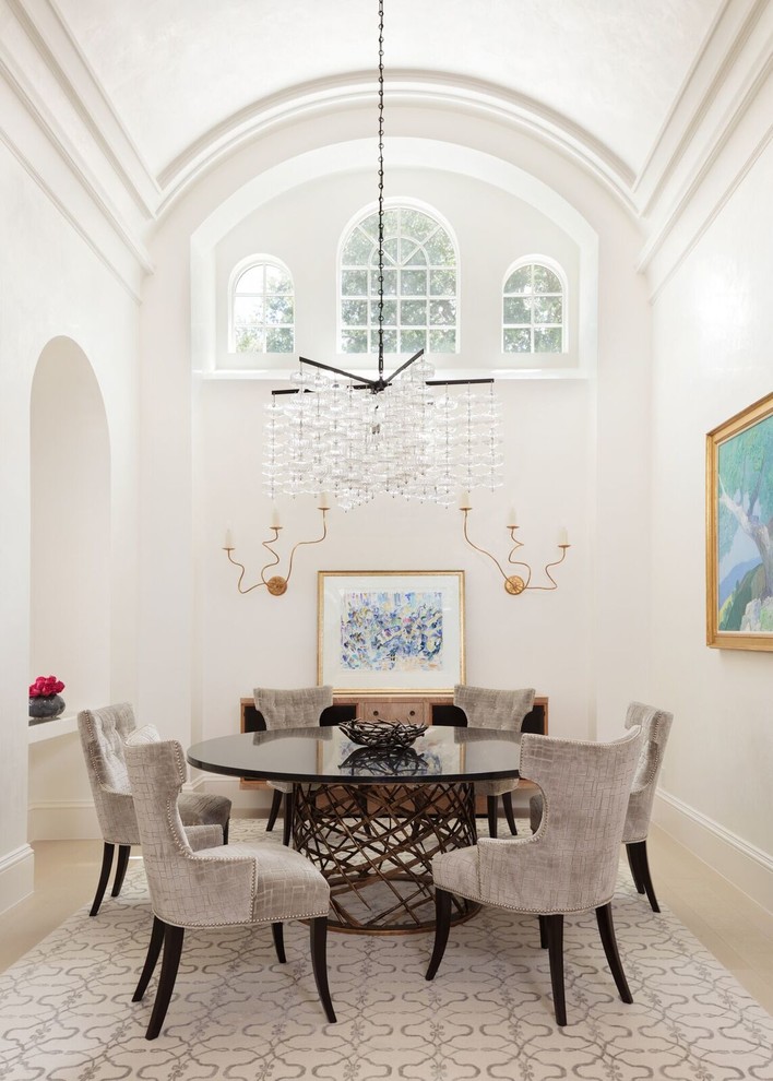 Design ideas for a traditional dining room in Miami.