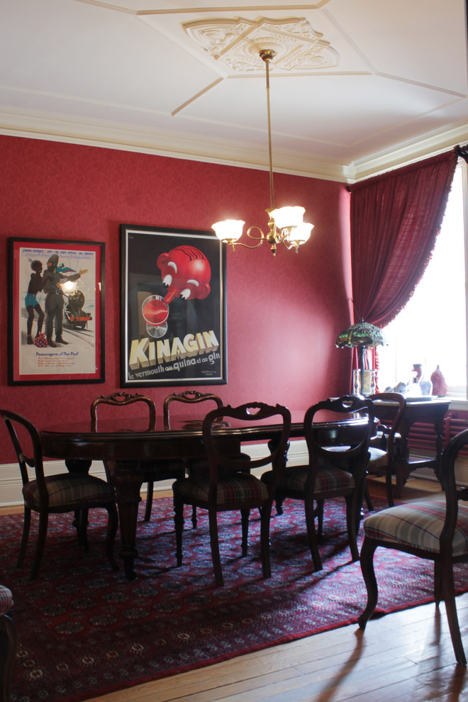 Example of an eclectic dining room design in Montreal