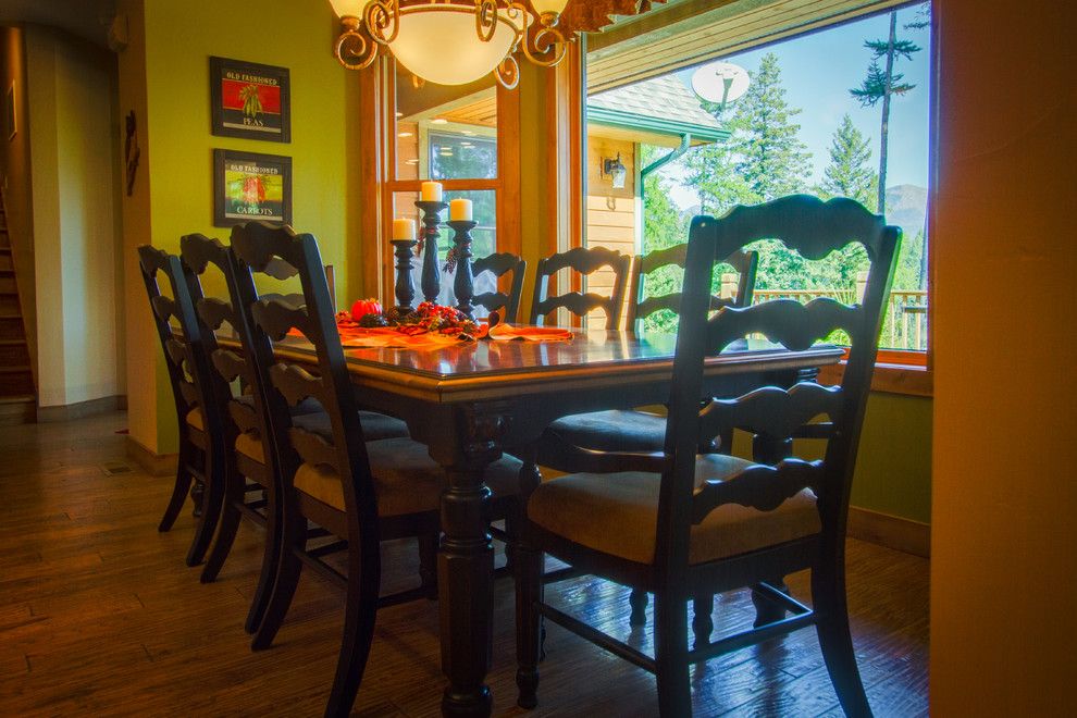Example of a mountain style dining room design in San Diego