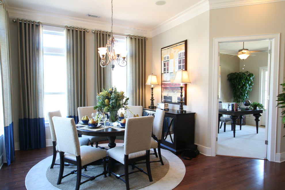 Example of a trendy dining room design in New Orleans