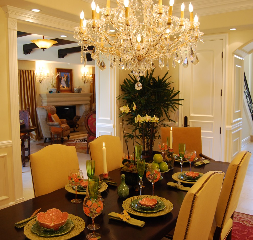 Inspiration for a classic dining room in Los Angeles.