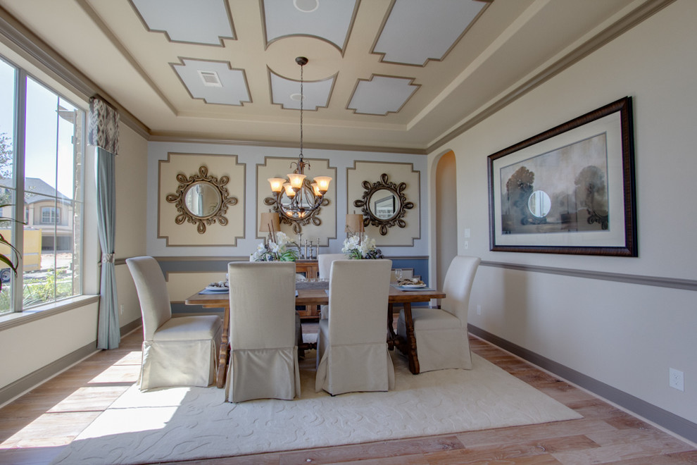 Inspiration for a classic dining room in Houston.