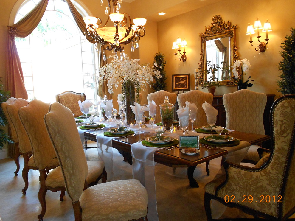 Elegant dining room photo in Tampa