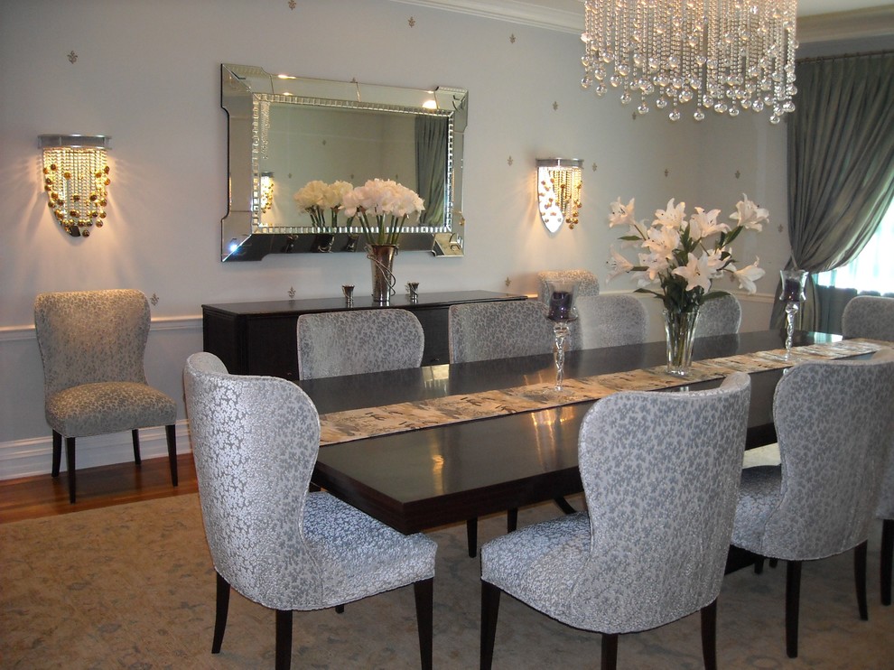 Example of a transitional dining room design in Los Angeles