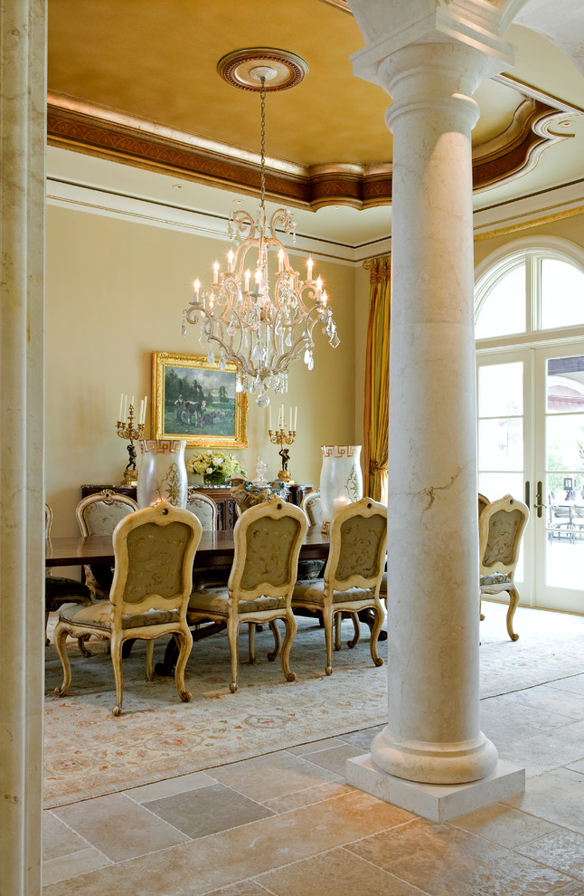 Dining room - traditional dining room idea in Miami
