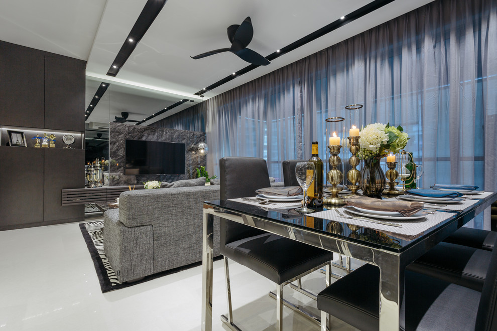 Inspiration for a contemporary dining room in Singapore.
