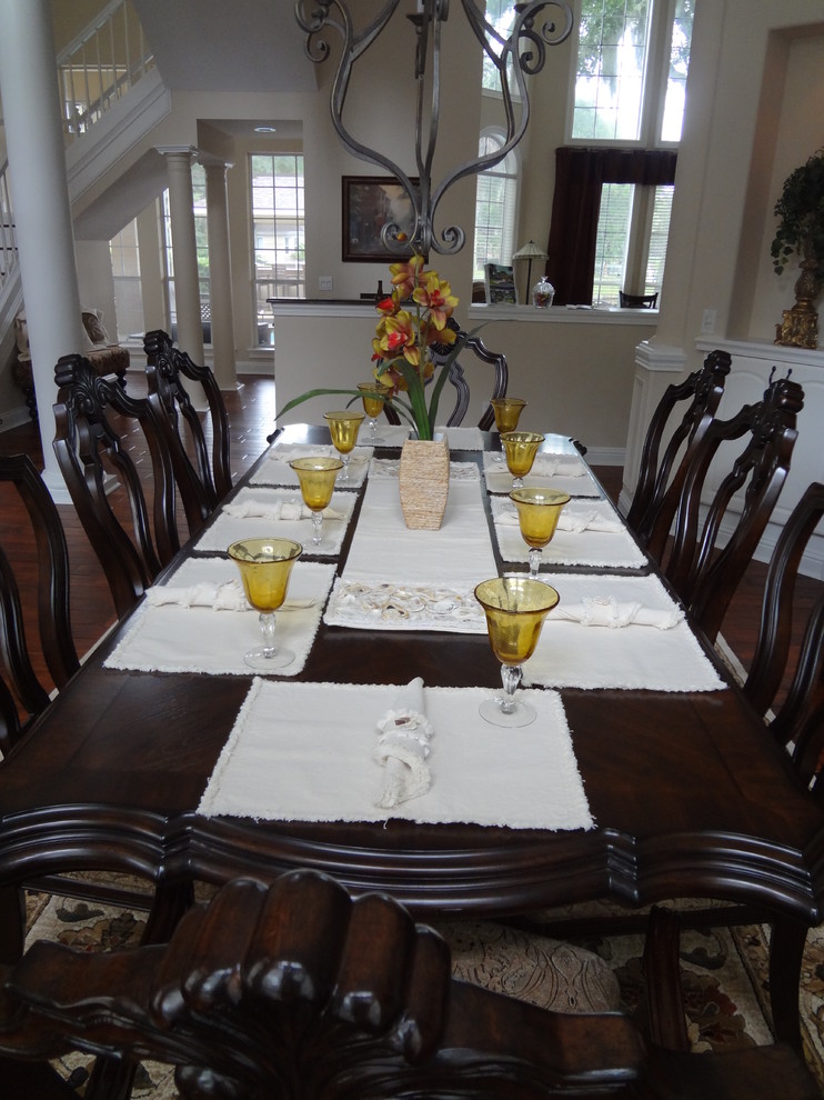 This is an example of a coastal kitchen/dining room in Jacksonville.