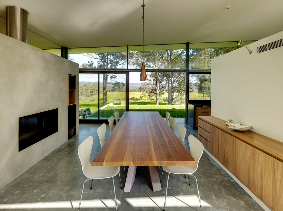 Dining room - modern dining room idea in Sydney