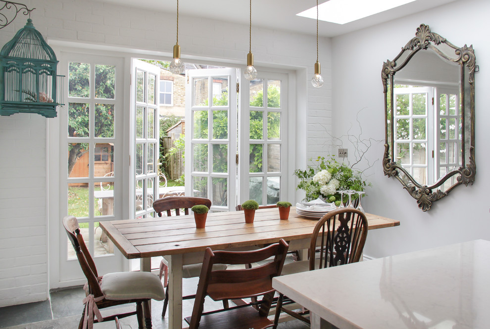 Contemporary dining room in London.