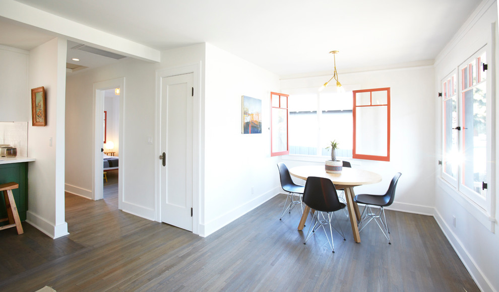 This is an example of an eclectic dining room in Los Angeles.