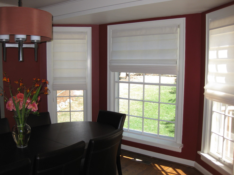 Dining room - contemporary dining room idea in Seattle