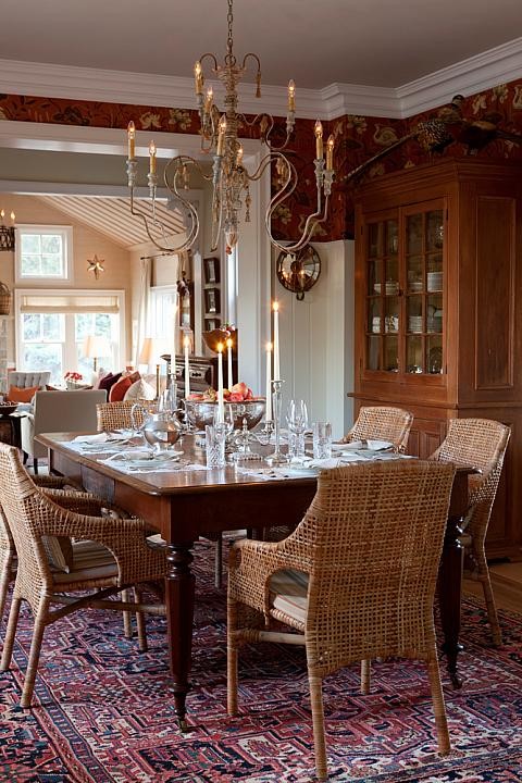 Cottage chic dining room photo in Toronto