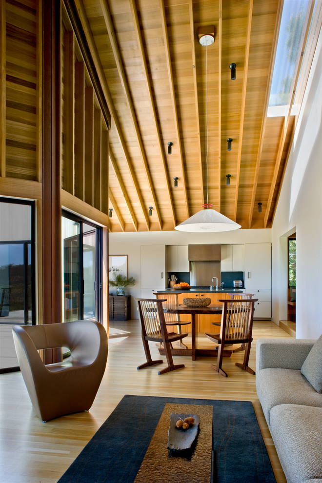 Rustic dining room in San Francisco.