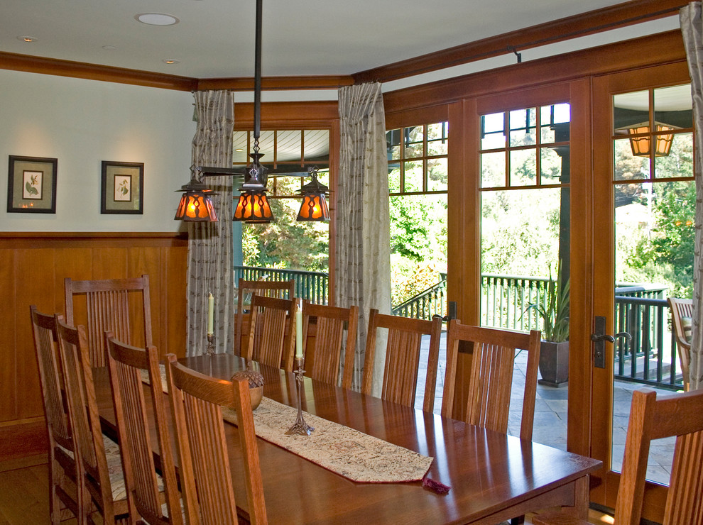 Inspiration for a craftsman dining room remodel in San Francisco