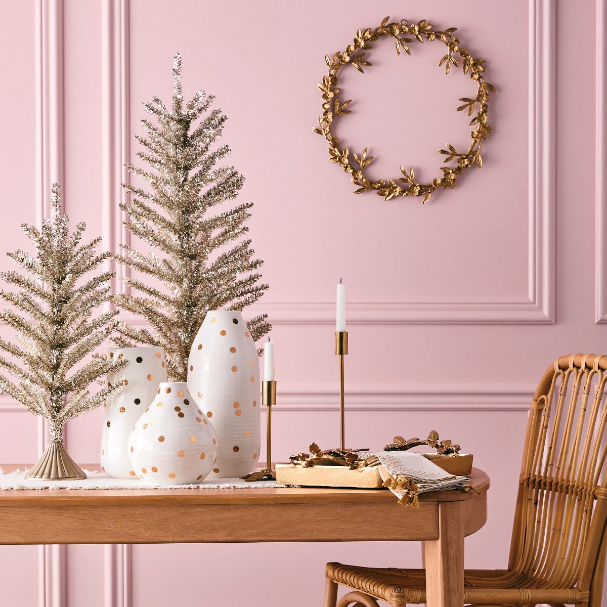 silver-and-gold-holiday-dining-room-tabletop-collection-target-home-img